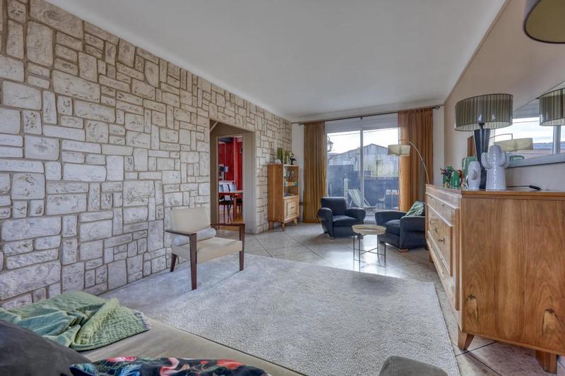 Maison - 137 m² - 5 pièces