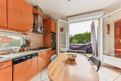 Maison - 200 m² - 8 pièces