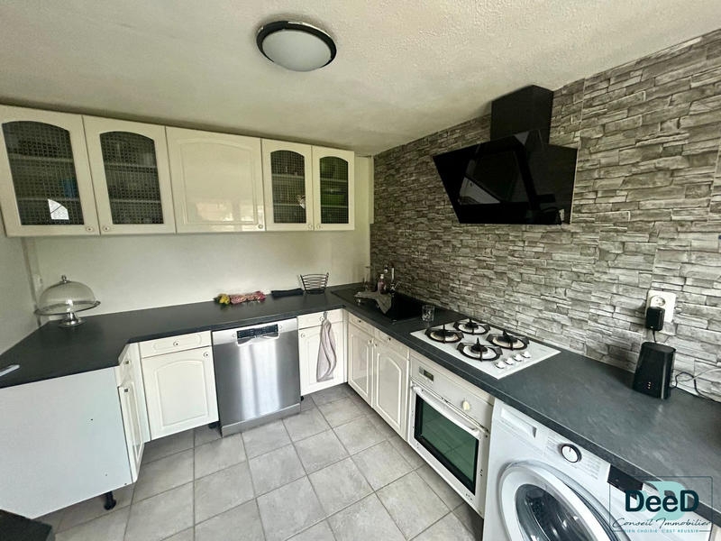 Maison ancienne - 155 m² - 3 pièces