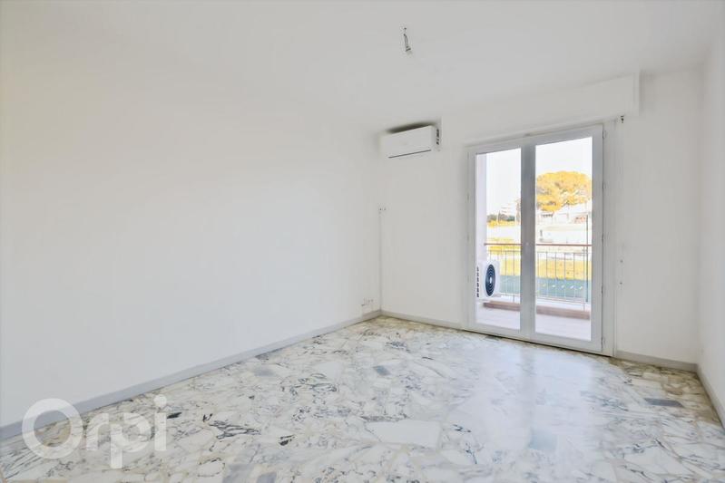 Studio - 23 m² - 1 pièce