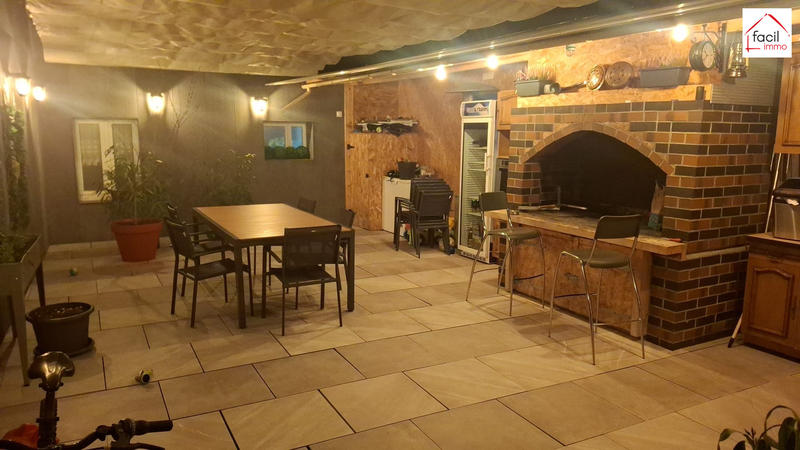 Maison - 175 m² - 8 pièces