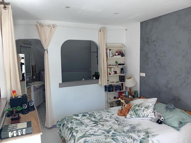 Maison - 201 m² - 6 pièces