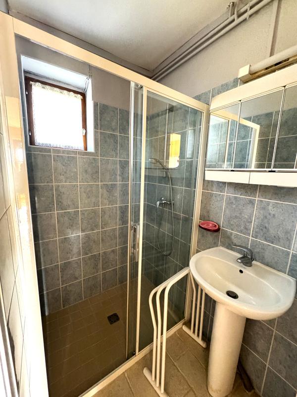 Maison - 95 m² - 6 pièces