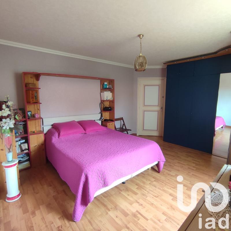 Maison - 181 m² - 8 pièces