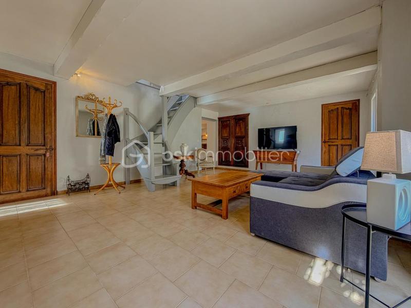 Maison ancienne - 226 m² - 8 pièces