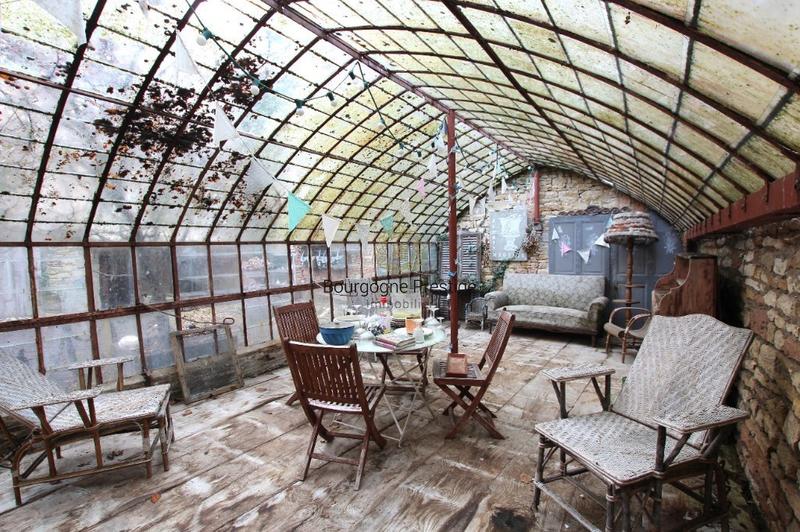 Immeuble - 246 m² - 9 pièces