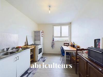 Appartement - 89 m² - 4 pièces