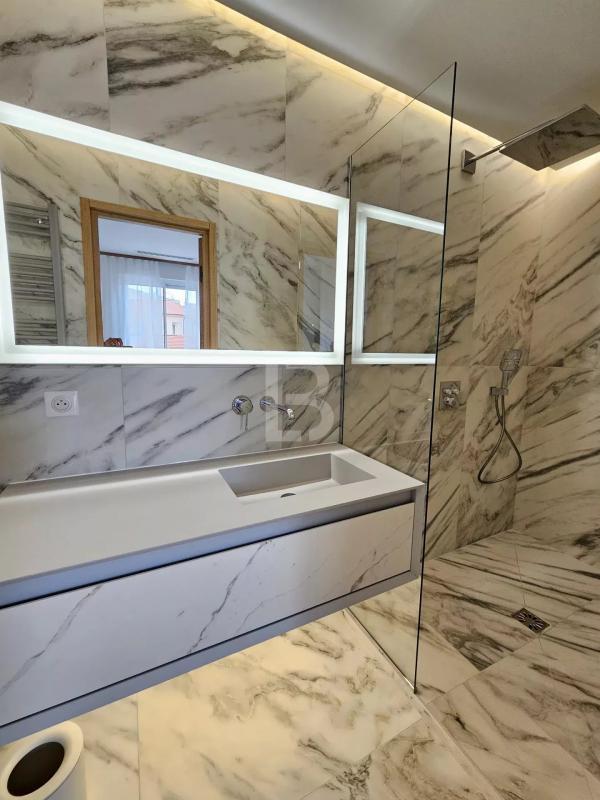 Appartement - 121 m² - 4 pièces