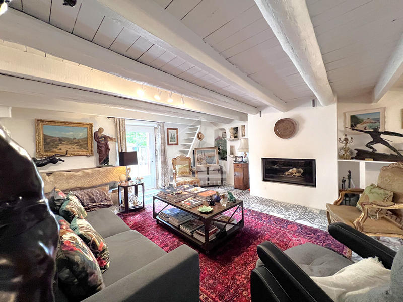 Maison - 200 m² - 6 pièces