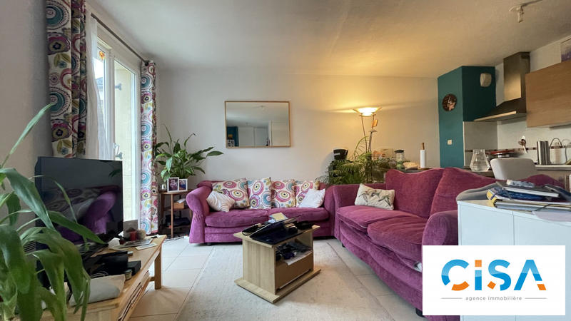 Appartement - 64 m² - 5 pièces