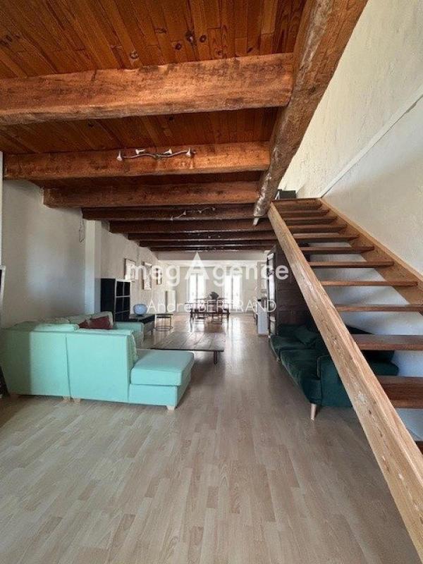 Appartement - 149 m² - 5 pièces