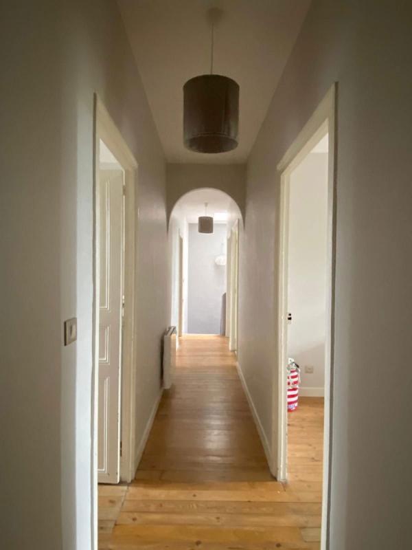 Maison - 240 m² - 8 pièces