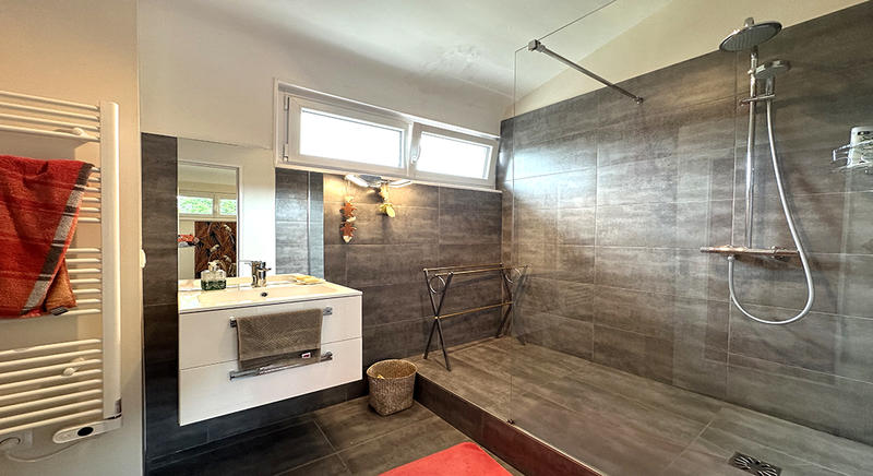 Maison de maîtres - 465 m² - 17 pièces