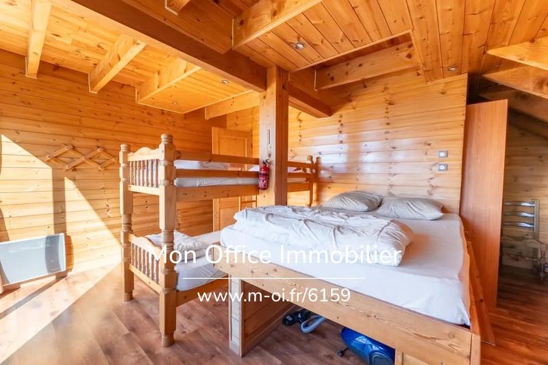 Châlet - 330 m² - 10 pièces