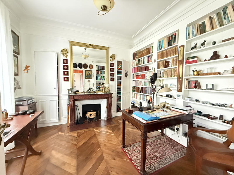 Maison - 165 m² - 9 pièces