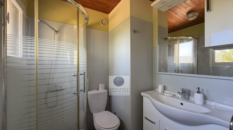 Maison - 225 m² - 10 pièces