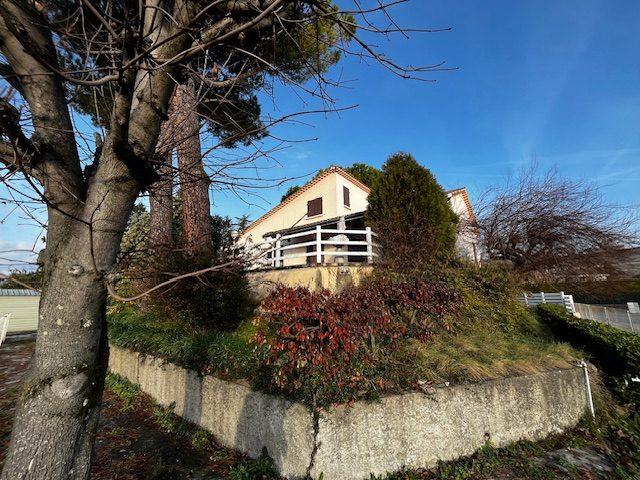 Villa - 169 m² - 6 pièces