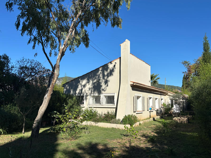 Maison - 145 m² - 6 pièces