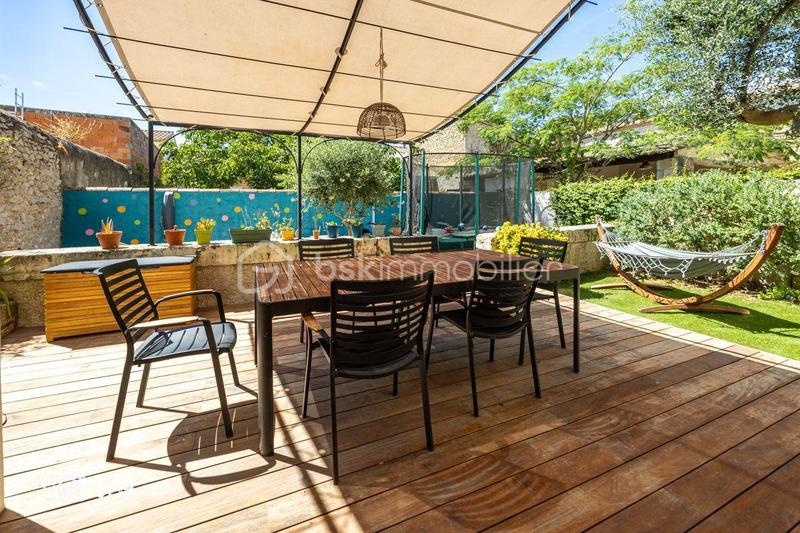 Maison de maîtres - 240 m² - 7 pièces