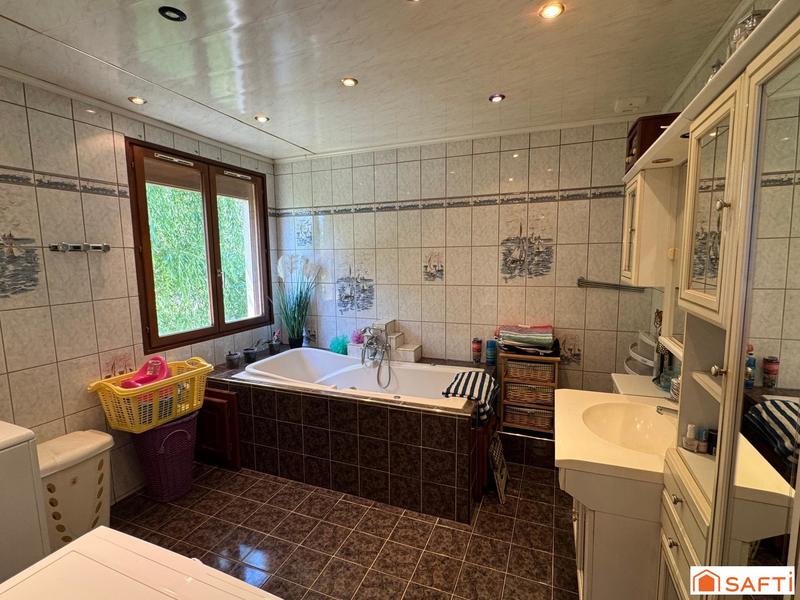 Maison - 131 m² - 6 pièces