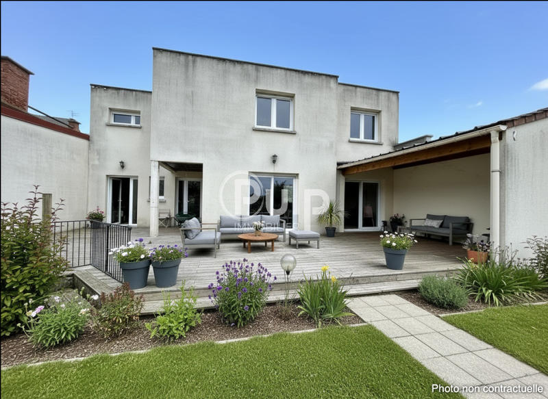 Maison - 140 m² - 7 pièces