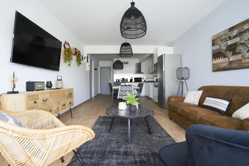 Appartement - 97 m² - 6 pièces