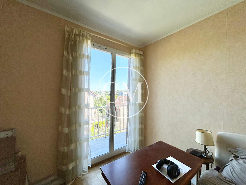 Appartement - 85 m² - 4 pièces