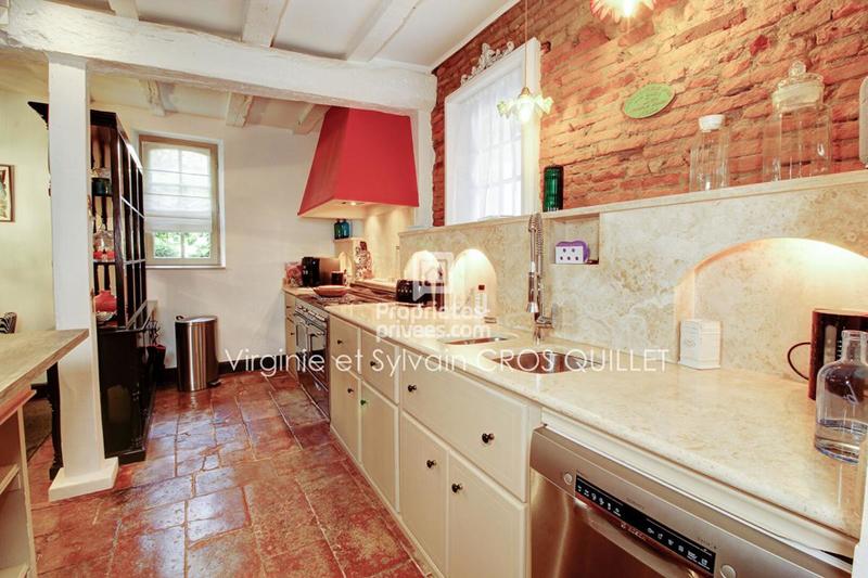 Maison - 270 m² - 7 pièces