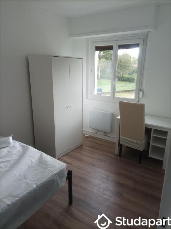 Chambre - 9 m² - 1 pièce