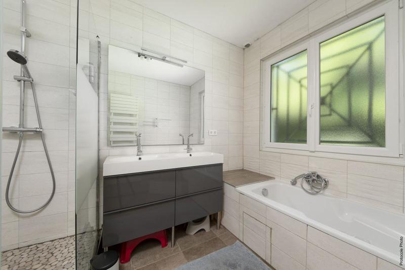 Maison - 183 m² - 6 pièces