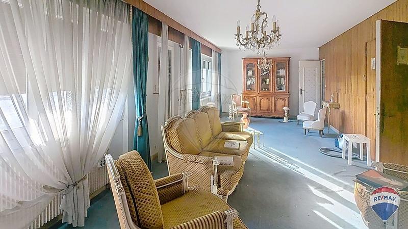 Immeuble - 212 m² - 8 pièces