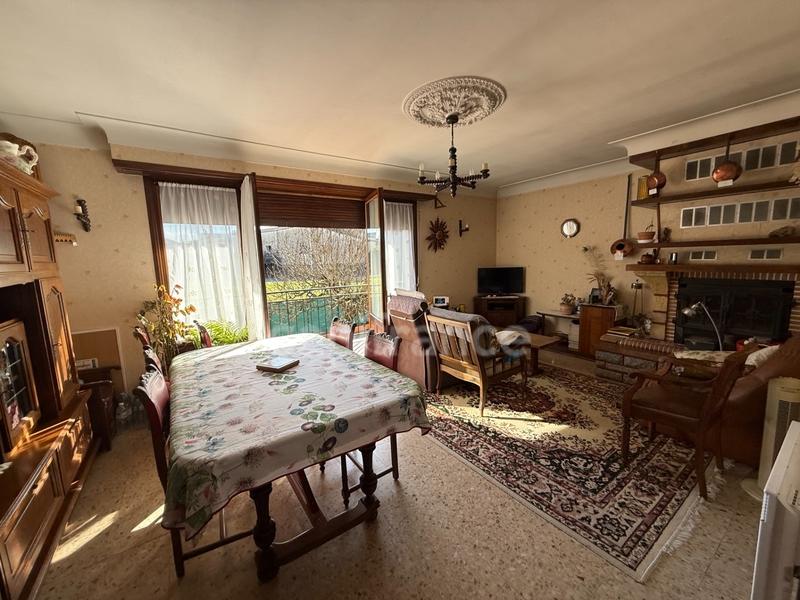 Maison - 158 m² - 12 pièces