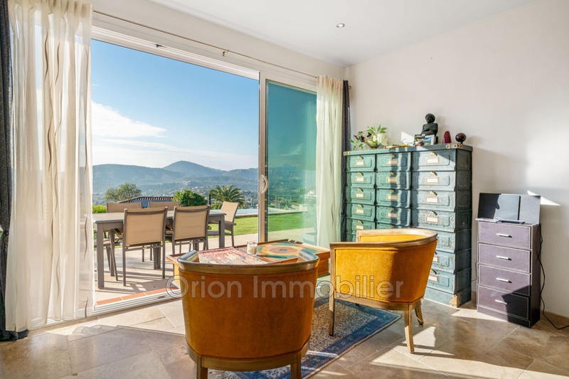 Maison - 201 m² - 9 pièces