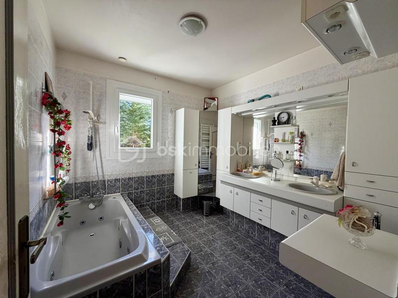 Maison d'architecte - 168 m² - 7 pièces