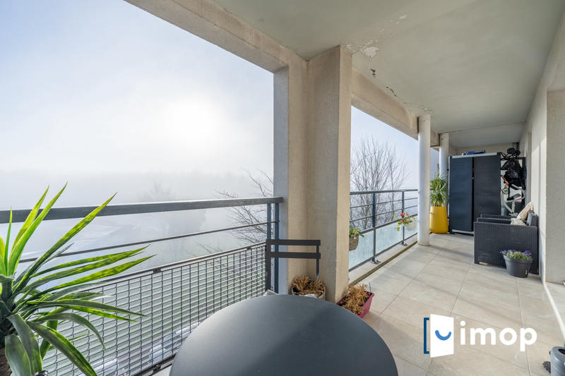 Appartement - 85 m² - 4 pièces