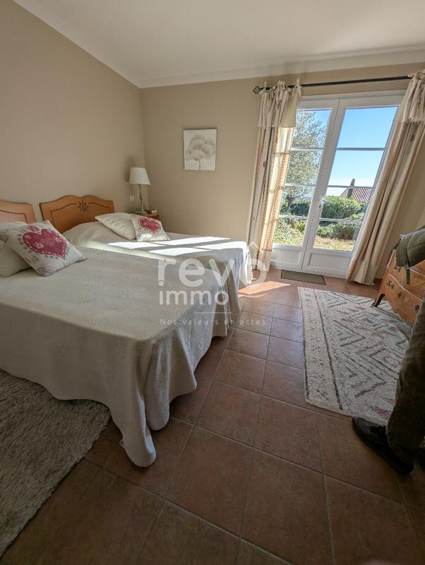 Maison - 200 m² - 7 pièces