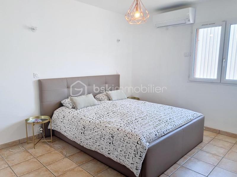 Villa - 232 m² - 9 pièces