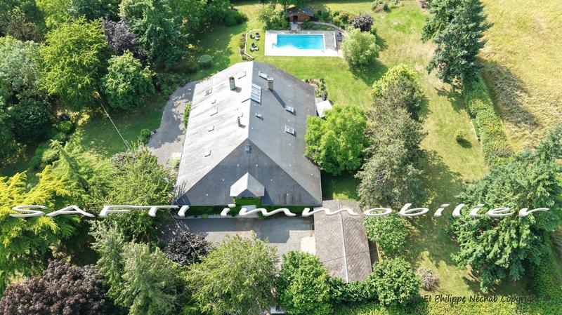 Villa - 335 m² - 10 pièces