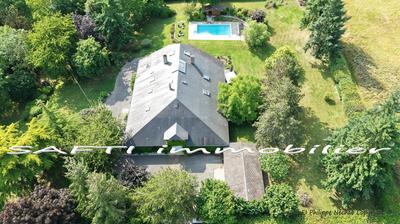 Villa - 335 m² - 10 pièces