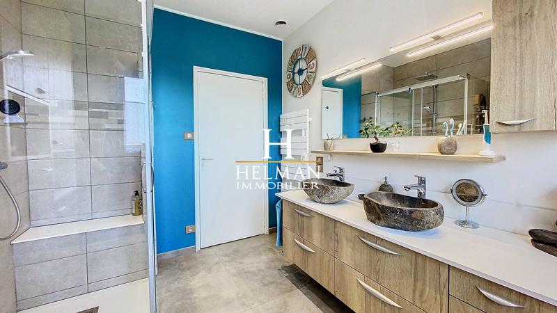 Maison - 145 m² - 7 pièces