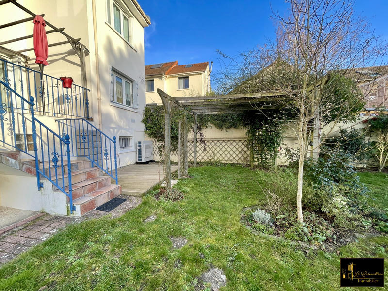 Maison traditionnelle - 130 m² - 6 pièces