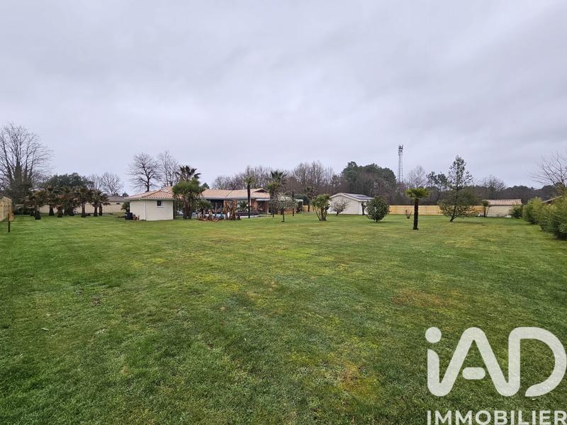 Maison - 251 m² - 5 pièces