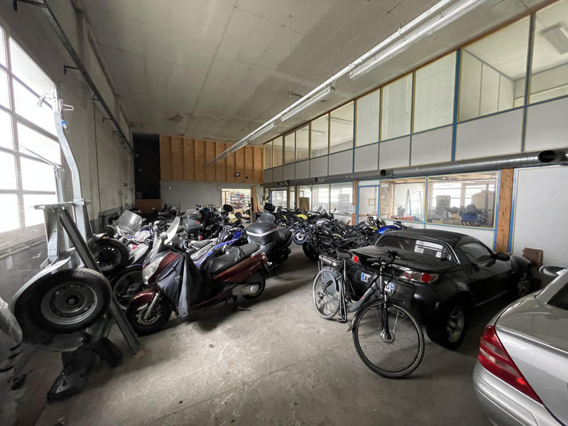 Local commercial - 1 260 m²