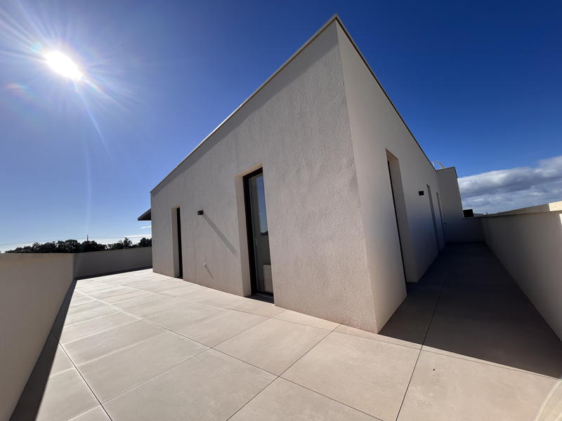 Appartement - 97 m² - 5 pièces