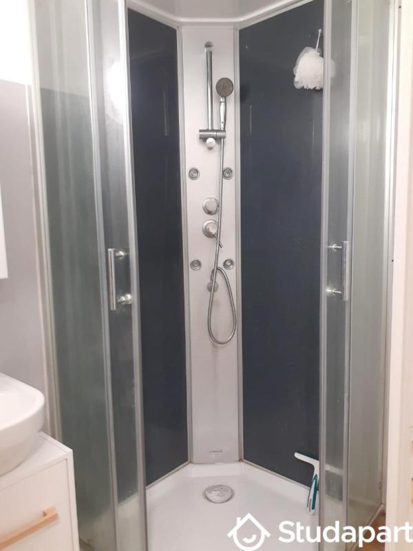 Chambre - 9 m² - 1 pièce