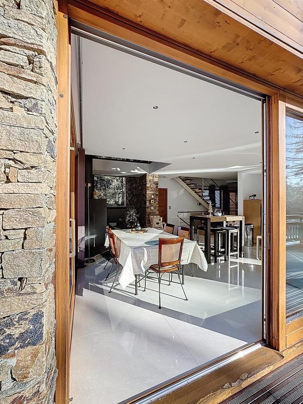 Châlet - 380 m² - 8 pièces