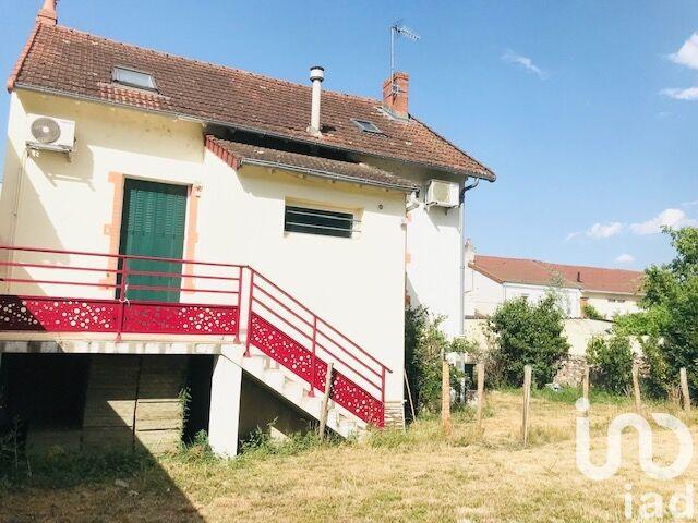 Maison - 93 m² - 5 pièces