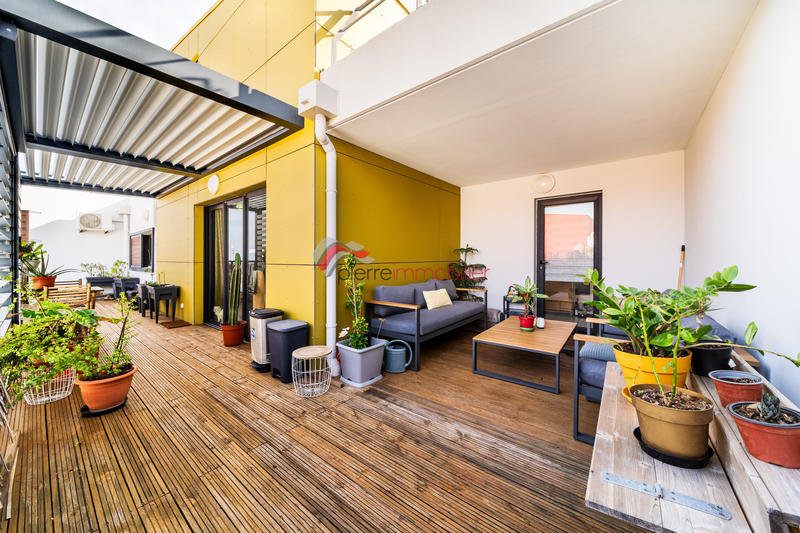 Appartement - 102 m² - 4 pièces