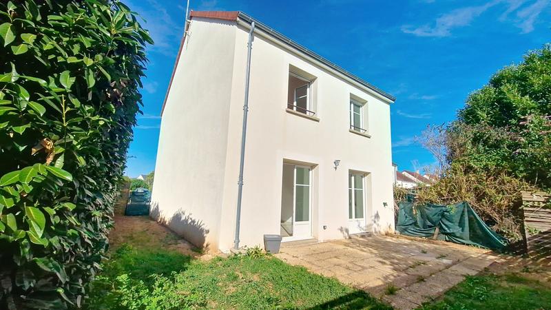 Maison traditionnelle - 101 m² - 4 pièces