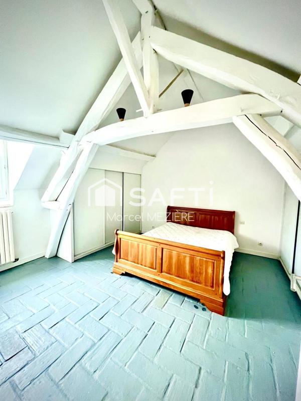 Maison - 180 m² - 11 pièces